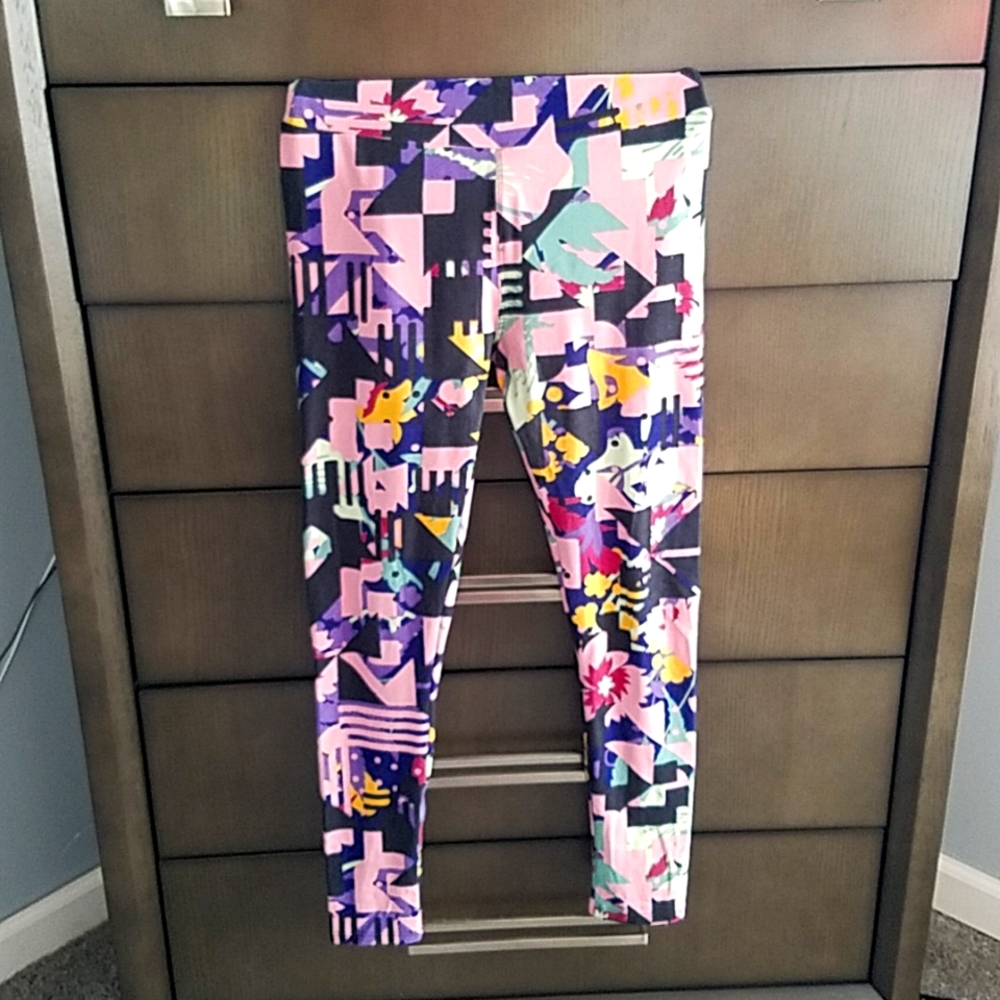 LuLaRoe one size leggings